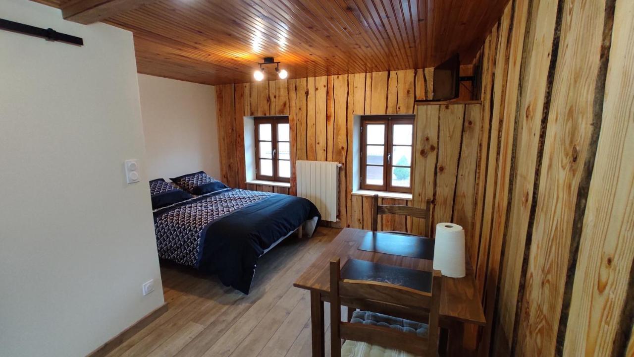 Studio Chaleureux Dans Les Monts Du Forez Verrieres-en-Forez Zewnętrze zdjęcie